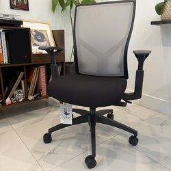 Comfortable Computer Chair - Barely Used like New!