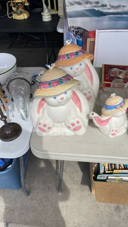 Rabbit cookie jar/teapot
