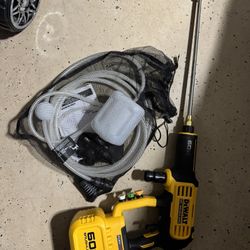 DEWALT FLEXVOLT 60V MAX 1000 PSI 1.0 GPM Cold Water Cordless Battery Power Cleaner (Tool Only)
