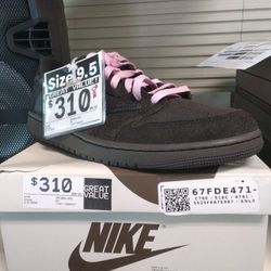 Travis Scott Nike Size 9.5