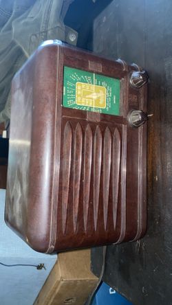 Vintage Packard Bell 5FP Am Tube Radio