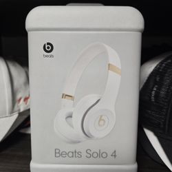 Beats Solo 4 Headphones 