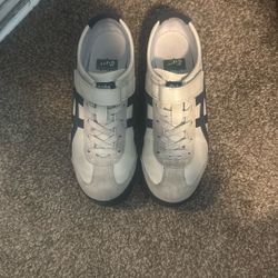 Original Onitsuka Tiger Boys Sneakers – Size 2