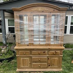 China Cabinet With Lights