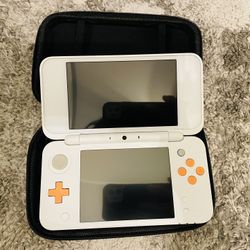 Nintendo 2DS XL Game Console - White + Orange - Nintendo 2DS