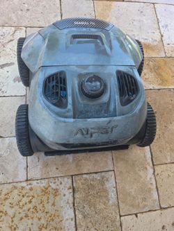 Aiper Seagull Pro Robotic Pool Cleaner