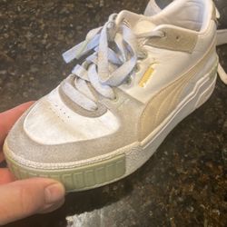 Women’s Shoes. Size 8