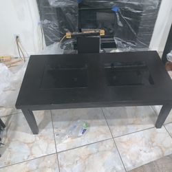 Coffee Table , Side Tables And Lamps 