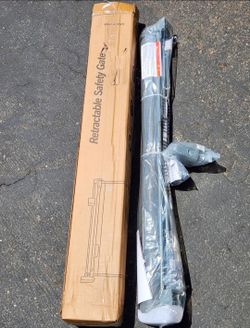 Cumbor Retractable Baby Gate 33" Tall x 55" Wide. Gray