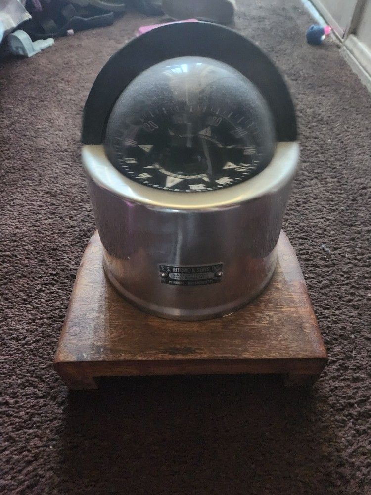 Boat compass
