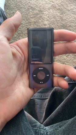 I Pod Black Idk If It Works