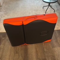Massage Table 
