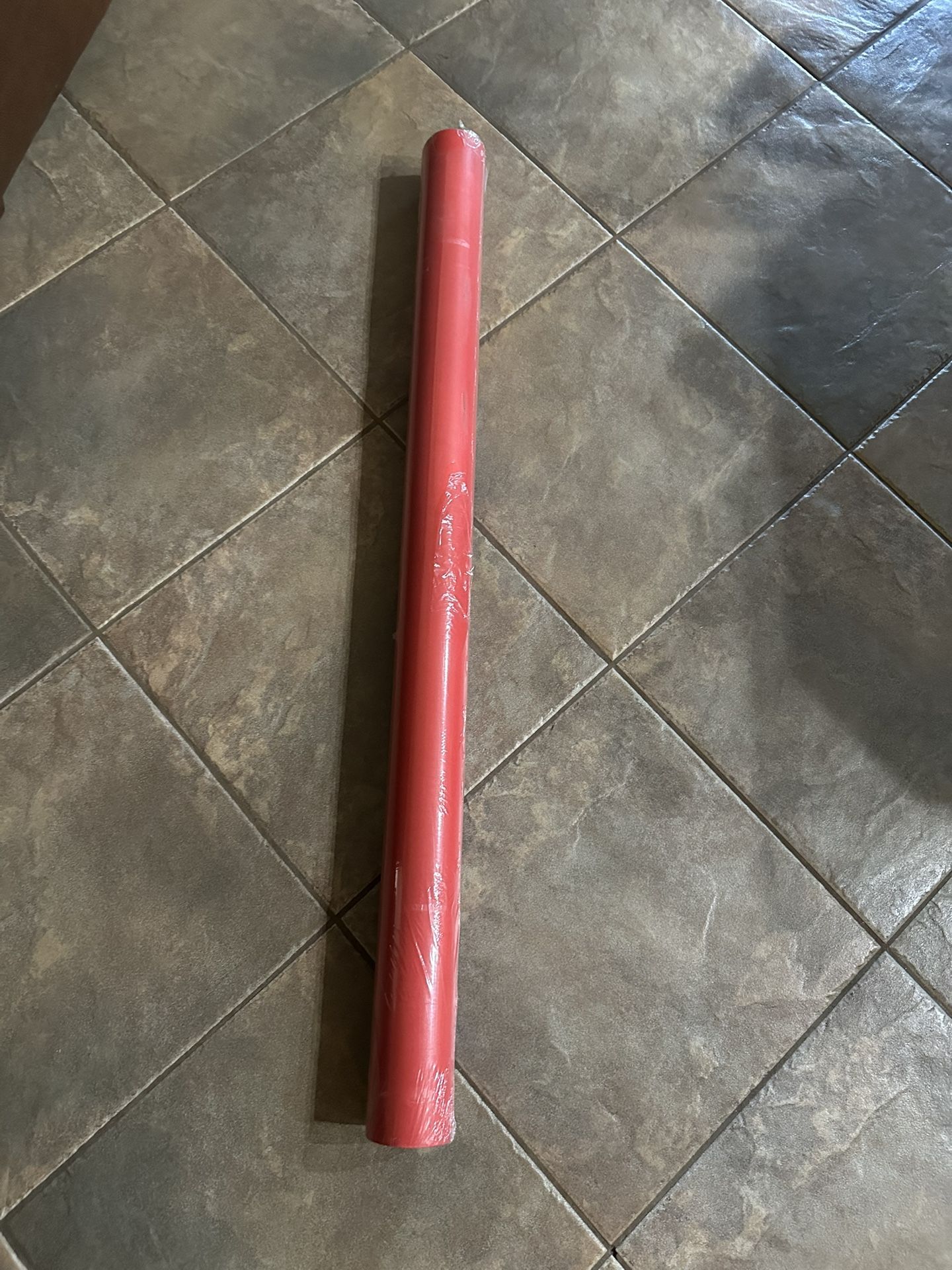 Vanhench 24" x 2520" (210') Red Wrapping Paper, Craft Kraft Paper for Bouquet Flower Crafts Packing Christmas Mother's Day Gifts & Bulletin Board Pape