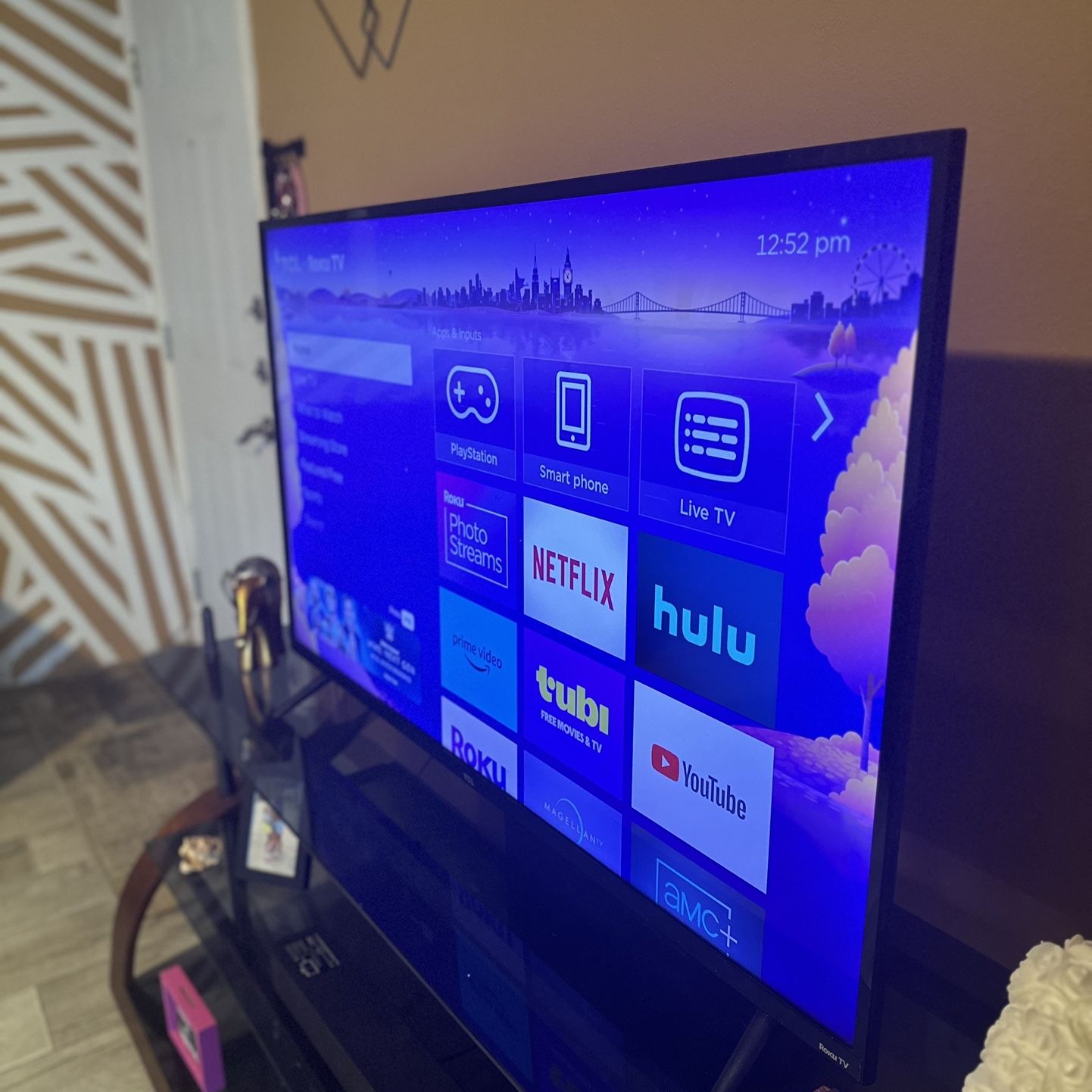 50” Roku Smart TV