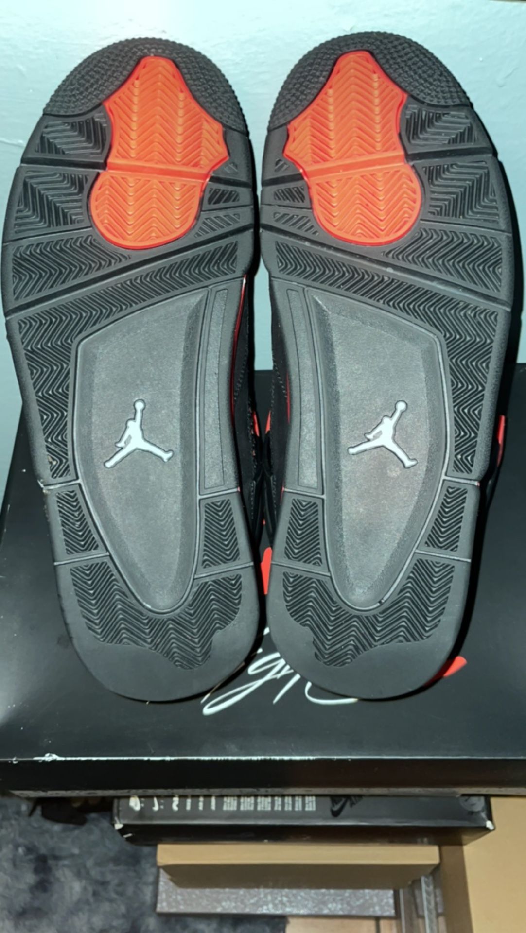 Jordan 4 Red Thunder Size10.5