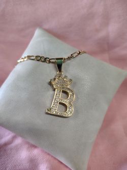 Collar Crown Initial B Necklace 14 k Gold Plated