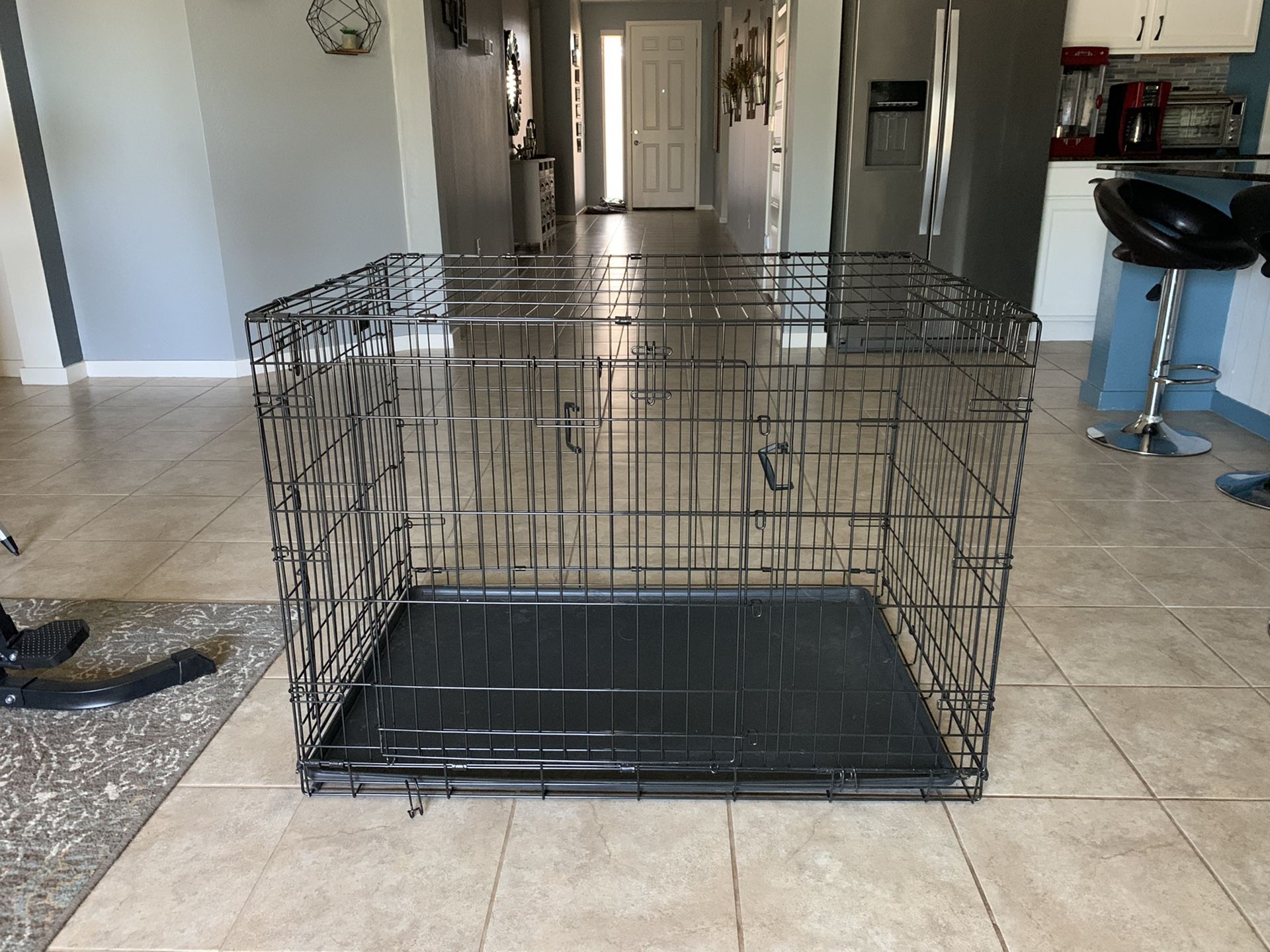 Large double door collapsible dog crate