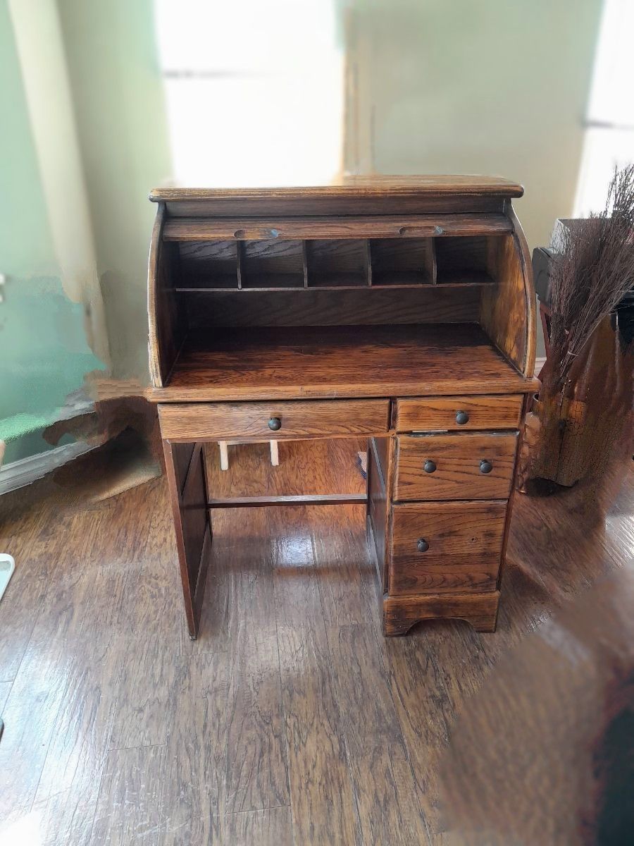 Antique Roll-Top Solid Wood Writing Desk With Drawers 46" Tall x 36" Wide x 20" Deep $800