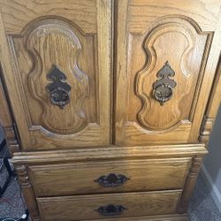 Dresser 