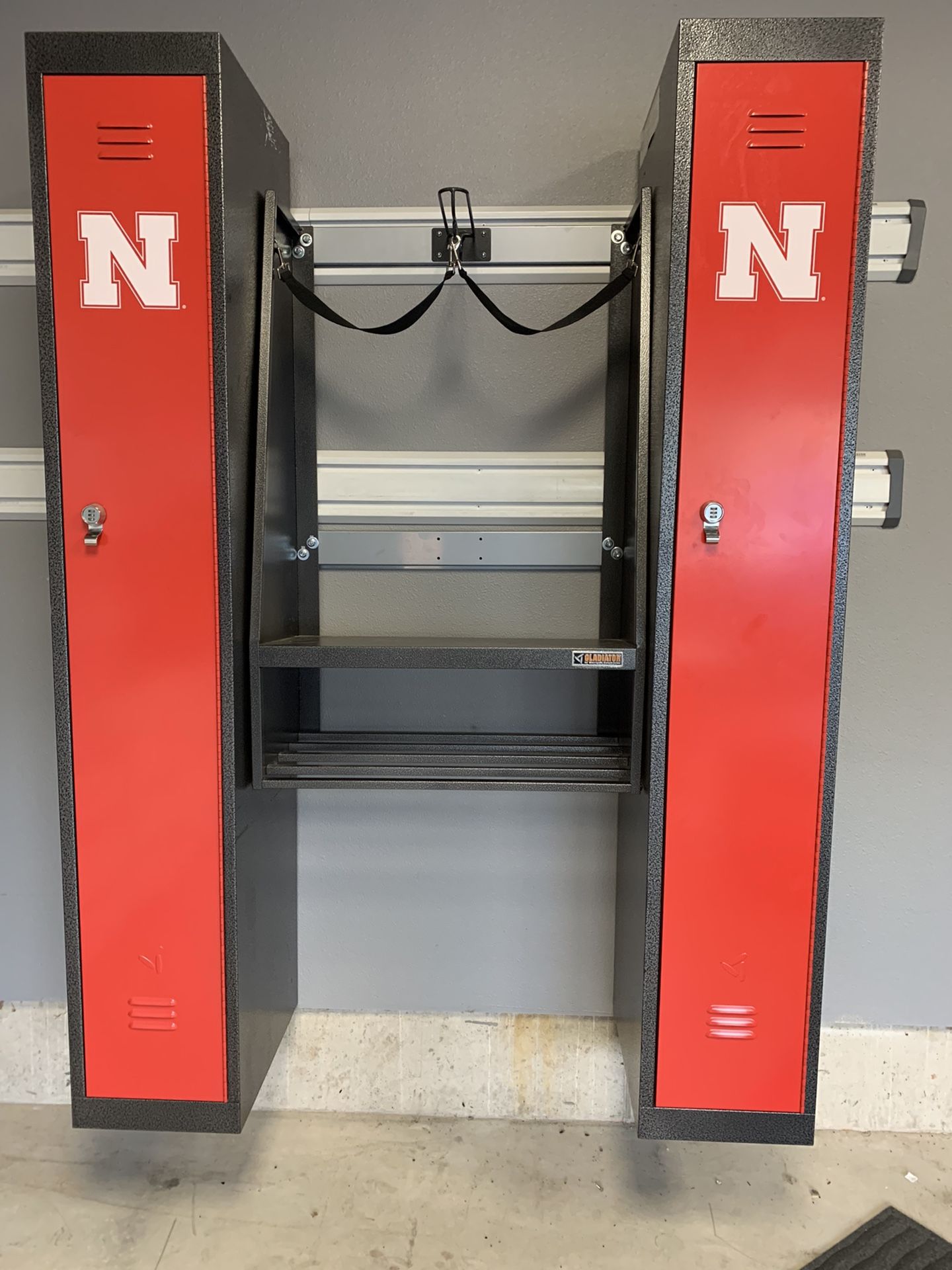 Gladiator Lockers And Golf Caddy Cabinets