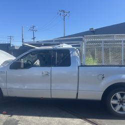 2004  Ford  F 150 V/8.    3900$ Go0d Tamara 