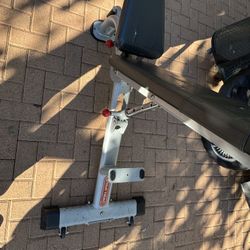 Star Trac Adjustable Weight Bench