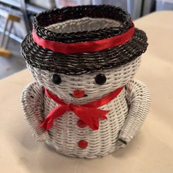 Wicker Christmas Snowman Centerpiece Container
