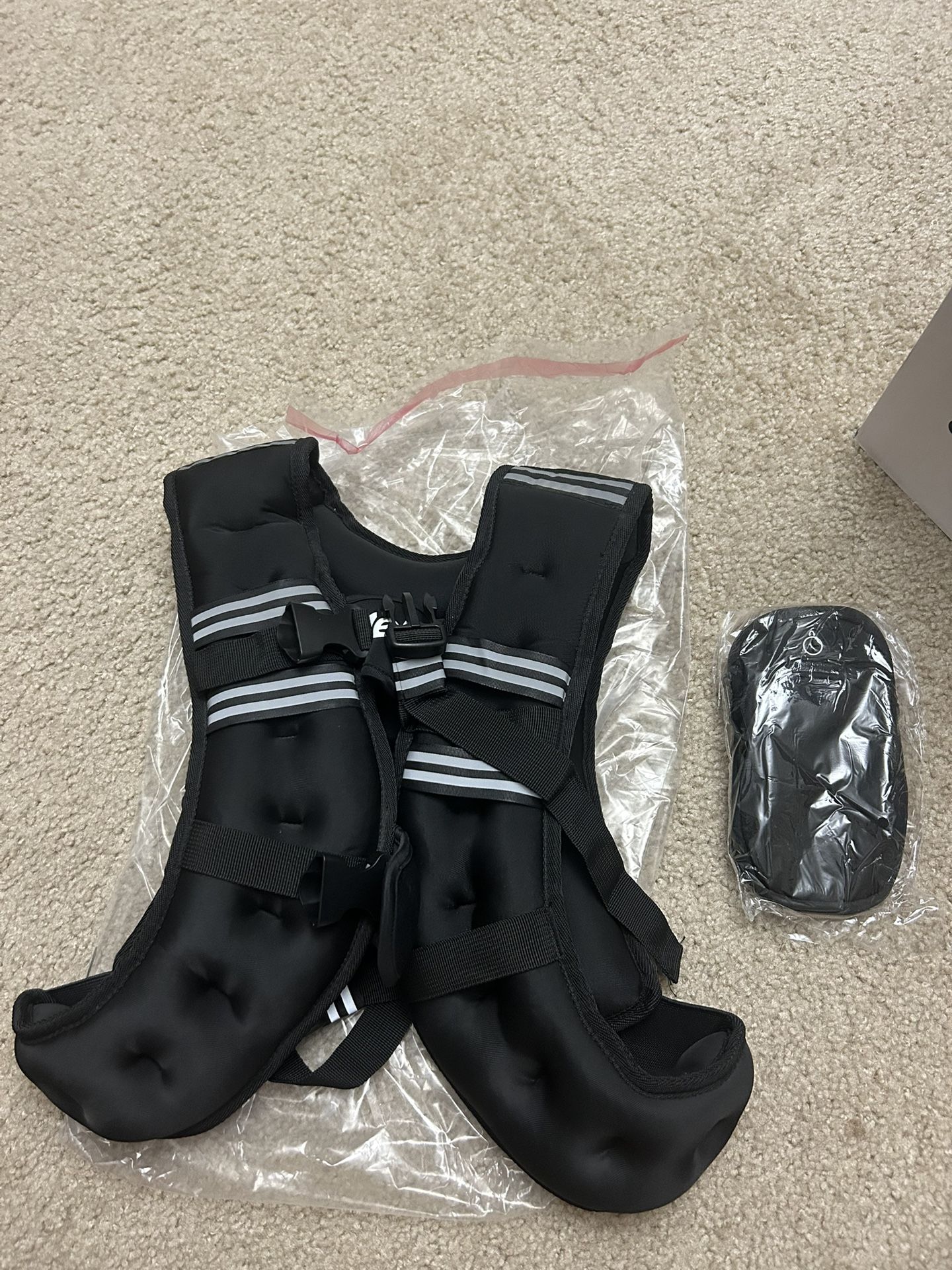 ZELUS Weighted Vest, 25lb Weight Vest with Reflective Stripe