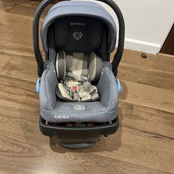 Uppababy car seat 