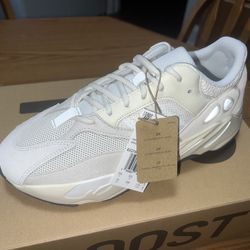 Yeezy Boost 700