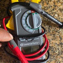 Digital Clamp Meter 600 A