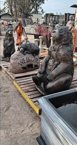 CONCRETE CEMENT BEAR STATUES 🐻