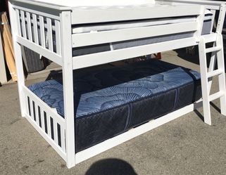 ****Twin Bunk Bed with Mattress ****