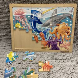 Melissa And Doug Wooden Jigsaw Puzzle