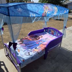 Toddler Frozen Bed With Mattress