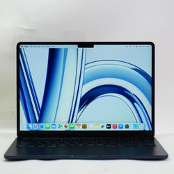 2022 Apple MacBook Air 13.6" M2 8C GPU 3.5GHz 16GB RAM 256GB SSD MC7X4LL/A