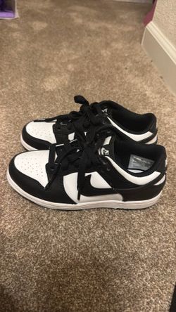 Panda dunks 1Y $20