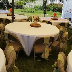 Burlap sashes with flowers