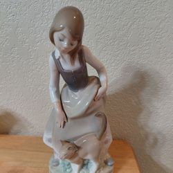 Vintage Lladro #1187 Spain Porcelain Figurine “Little Girl With Cat” RETIRED