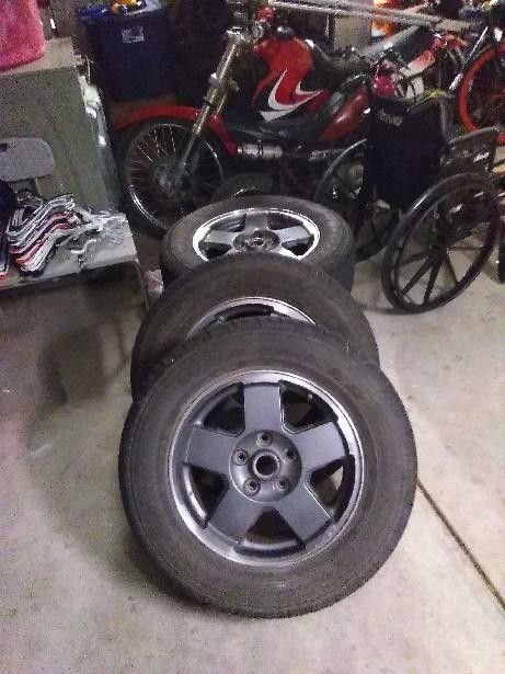 4 Tires & Rims - 245 55 R17