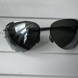 Maui Jim Polarized Sunglasses + Original Hard Case – Excellent Condition