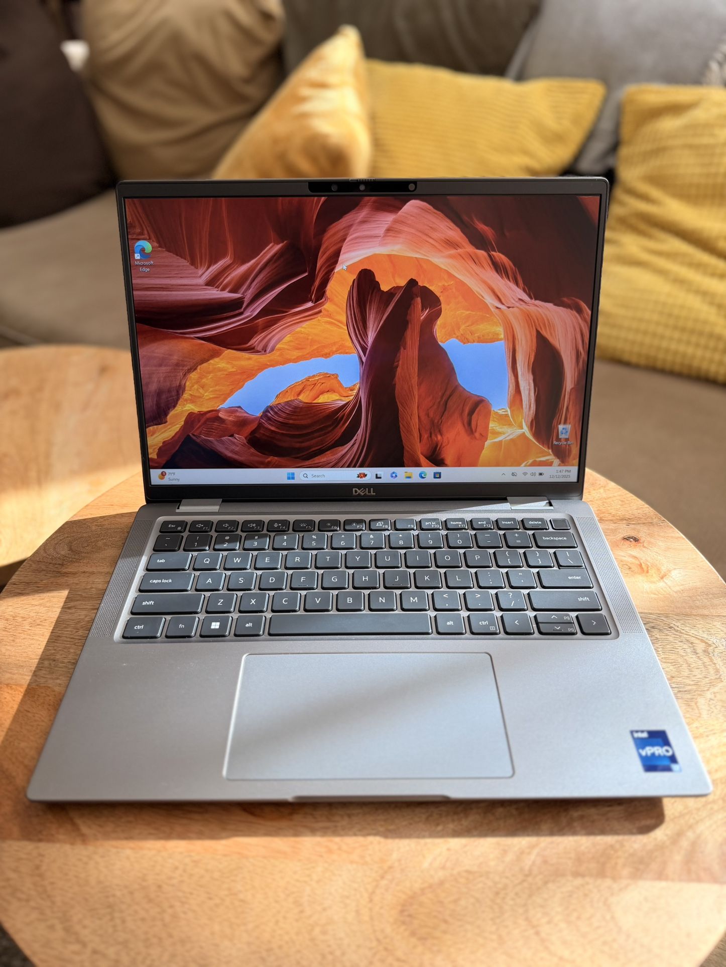 Laptop Dell Latitude 7440 14-inch FHD, i7-13th Gen, 512GB SSD 16GB RAM