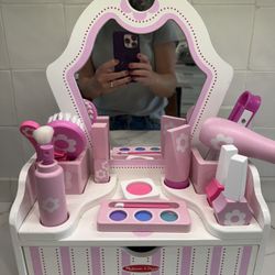 Melissa And Doug Vanity 