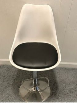Set of 2 modern barstools
