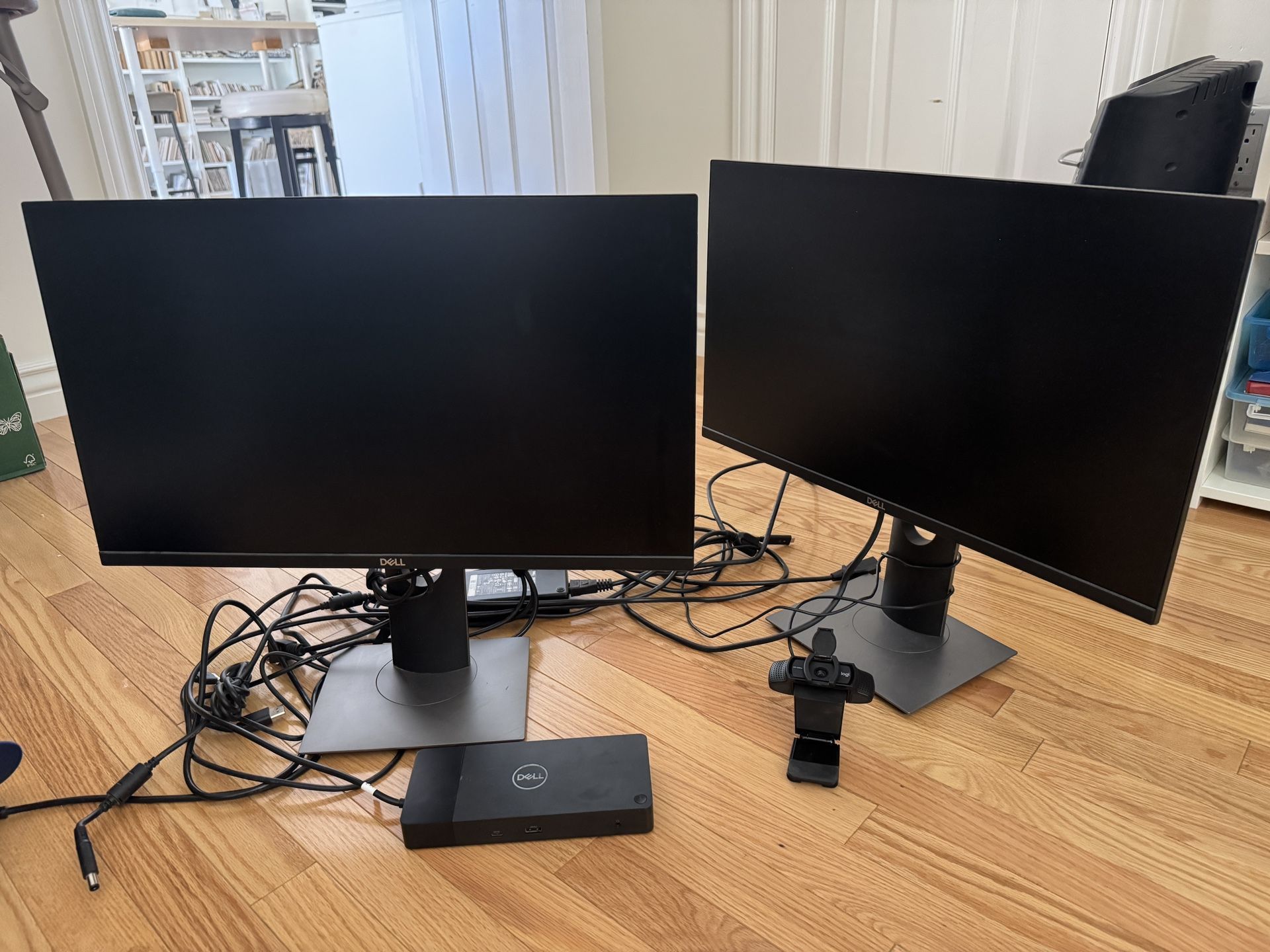 Dell Monitors Docking Station And Logitech Camera