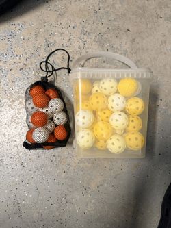 GOLF PRACTICE BALLS 