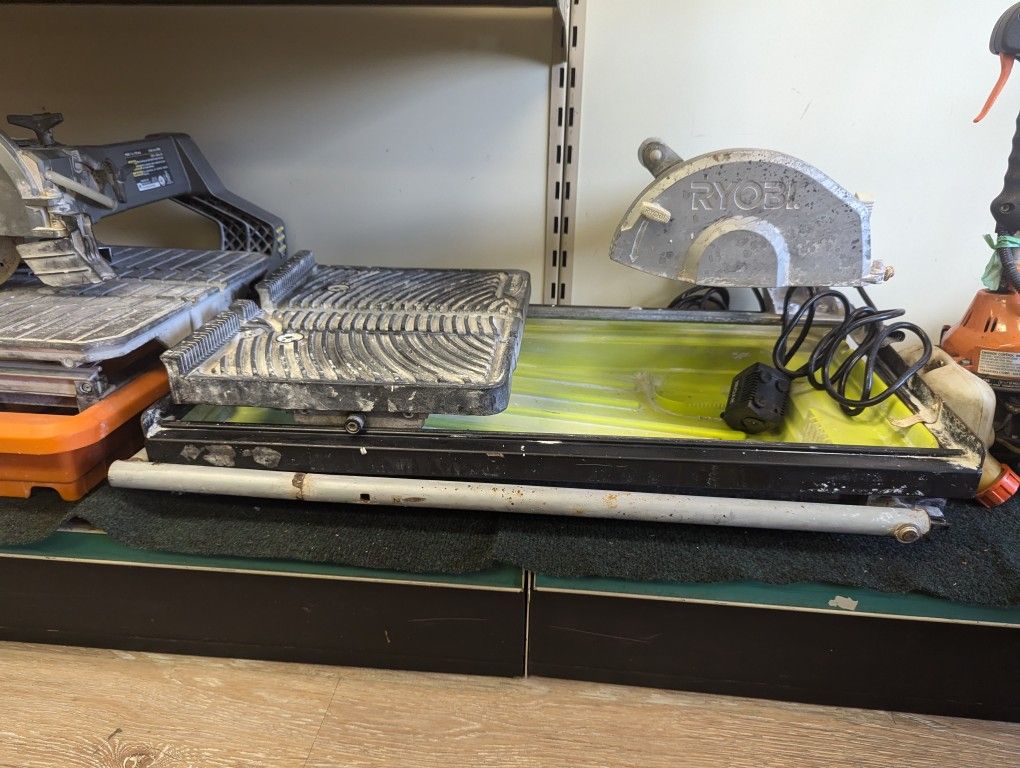 Ryobi WS750L 7" Tile Saw