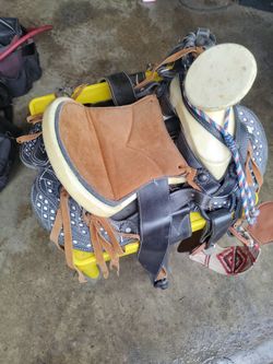 Pony saddle