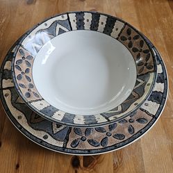 **Oneida Serving Bowl & Platter Set**