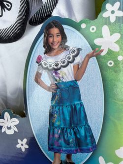 Encanto costume 5/6 new